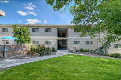 1900 NW Carden Ave #16, Pendleton, OR 97801 - Photo 1