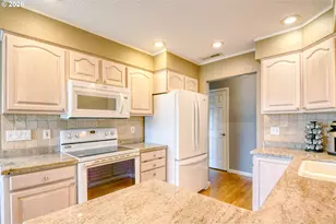 1900 NW Carden Ave, Pendleton, OR 97801 - Photo 13