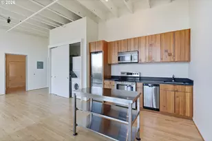 900 NE 81st Ave, Portland, OR 97213 - Photo 9