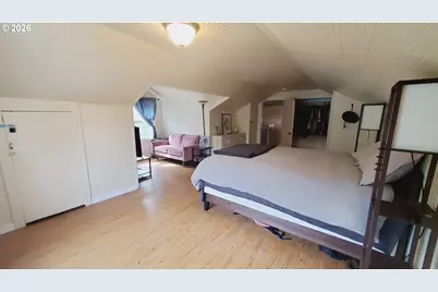 402 SE 75th Ave, Portland, OR 97215 - Photo 23