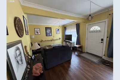 402 SE 75th Ave, Portland, OR 97215 - Photo 9