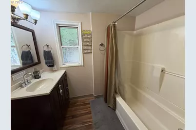 402 SE 75th Ave, Portland, OR 97215 - Photo 37