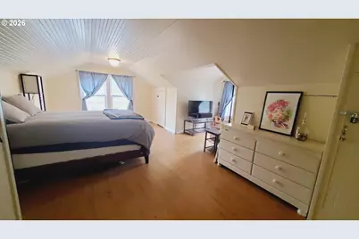 402 SE 75th Ave, Portland, OR 97215 - Photo 27