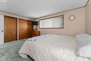 685 SW 20th Cir, Troutdale, OR 97060 - Photo 25