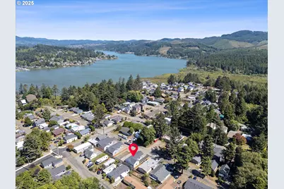 333 SE Oar Ave, Lincoln City, OR 97367 - Photo 29