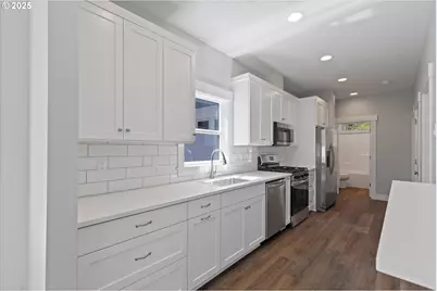 333 SE Oar Ave, Lincoln City, OR 97367 - Photo 5