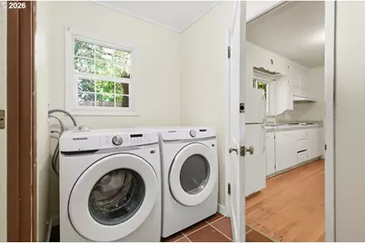 260 N Grand St, Eugene, OR 97402 - Photo 15