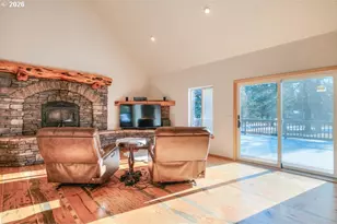 17879 Kodiak Ln, Bend, OR 97707 - Photo 7