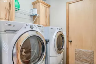 17879 Kodiak Ln, Bend, OR 97707 - Photo 19