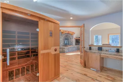 17879 Kodiak Ln, Bend, OR 97707 - Photo 11