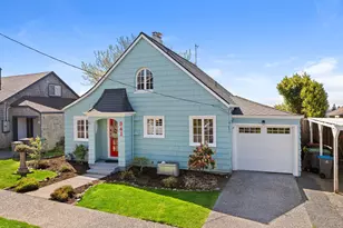 341 Kensington Ave, Astoria, OR 97103 - Photo 3