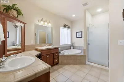 478 Pebble Beach Dr, Creswell, OR 97426 - Photo 19