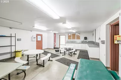 595 N Fir Villa Rd, Dallas, OR 97338 - Photo 21