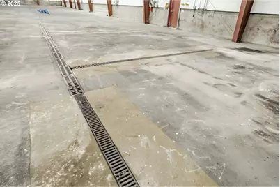 595 N Fir Villa Rd, Dallas, OR 97338 - Photo 11