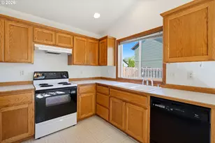 1775 NW 23rd St, McMinnville, OR 97128 - Photo 9