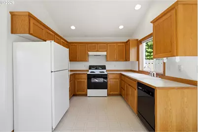 1775 NW 23rd St, McMinnville, OR 97128 - Photo 11