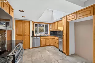 3038 SE Rood Ct, Hillsboro, OR 97123 - Photo 17