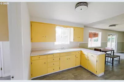 1210 River Bend Rd, Salem, OR 97304 - Photo 7