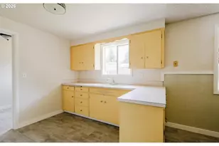 1210 River Bend Rd, Salem, OR 97304 - Photo 9
