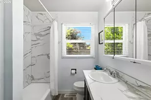 2418 NE 137th Ave, Portland, OR 97230 - Photo 13