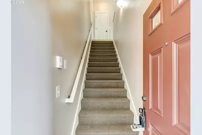 8139 NE Rockne Way, Hillsboro, OR 97006 - Photo 5