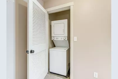 8139 NE Rockne Way, Hillsboro, OR 97006 - Photo 23