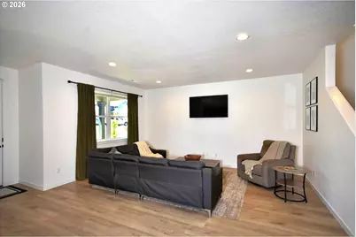 18107 NE 46th Ave, Vancouver, WA 98686 - Photo 5