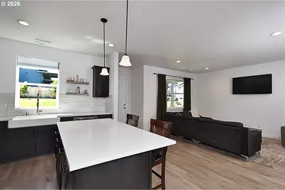 18107 NE 46th Ave, Vancouver, WA 98686 - Photo 9