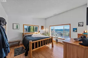 770 18th Ave, Coos Bay, OR 97420 - Photo 3