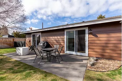 1650 SW 16th St, Redmond, OR 97756 - Photo 27