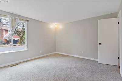 23 SE 205th Pl, Gresham, OR 97030 - Photo 13