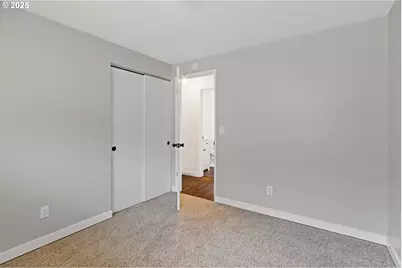 23 SE 205th Pl, Gresham, OR 97030 - Photo 9