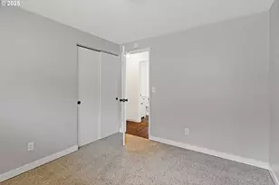 23 SE 205th Pl, Gresham, OR 97030 - Photo 9