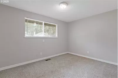 23 SE 205th Pl, Gresham, OR 97030 - Photo 11