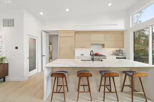 11504 NW Damascus St, Portland, OR 97229 - Photo 9