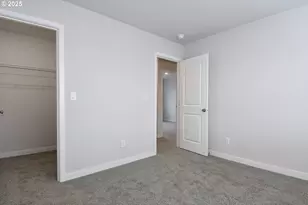 1197 Parkside Ave, Woodburn, OR 97071 - Photo 9