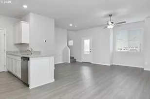 1197 Parkside Ave, Woodburn, OR 97071 - Photo 3