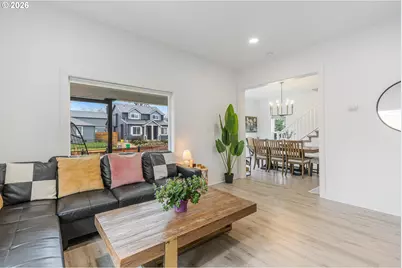 8007 N Hudson St, Portland, OR 97203 - Photo 11