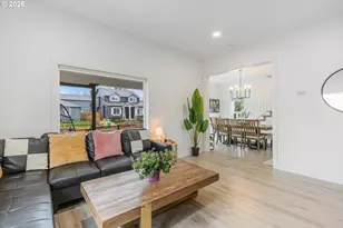 8007 N Hudson St, Portland, OR 97203 - Photo 11