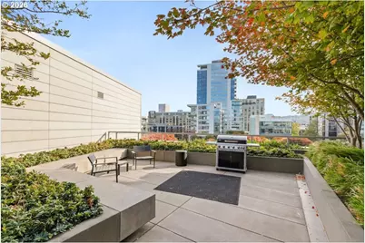1075 NW Northrup St #1715, Portland, OR 97209 - Photo 39