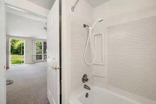 1715 NE 169th Ave, Portland, OR 97230 - Photo 29