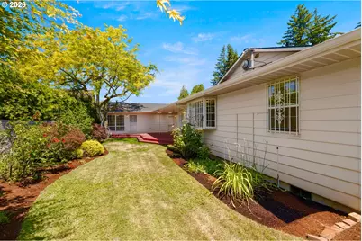 1715 NE 169th Ave, Portland, OR 97230 - Photo 23
