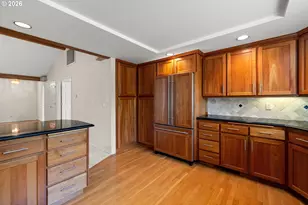 1715 NE 169th Ave, Portland, OR 97230 - Photo 9