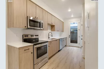 5869 NE Prescott St #7, Portland, OR 97218 - Photo 3