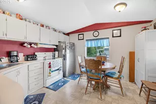 17655 Bluff Rd, Sandy, OR 97055 - Photo 9