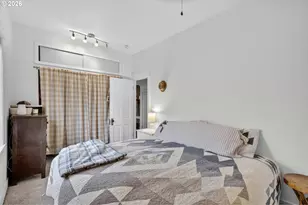 352 NE 21st St, Salem, OR 97301 - Photo 17