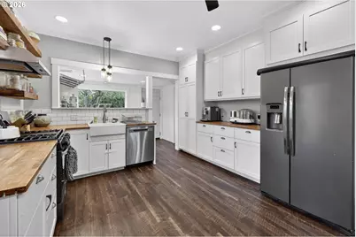 352 NE 21st St, Salem, OR 97301 - Photo 13