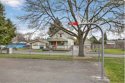 352 NE 21st St, Salem, OR 97301 - Photo 37