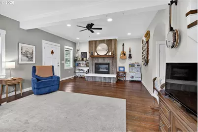 352 NE 21st St, Salem, OR 97301 - Photo 7