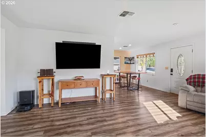 18191 S Highway 211, Molalla, OR 97038 - Photo 7